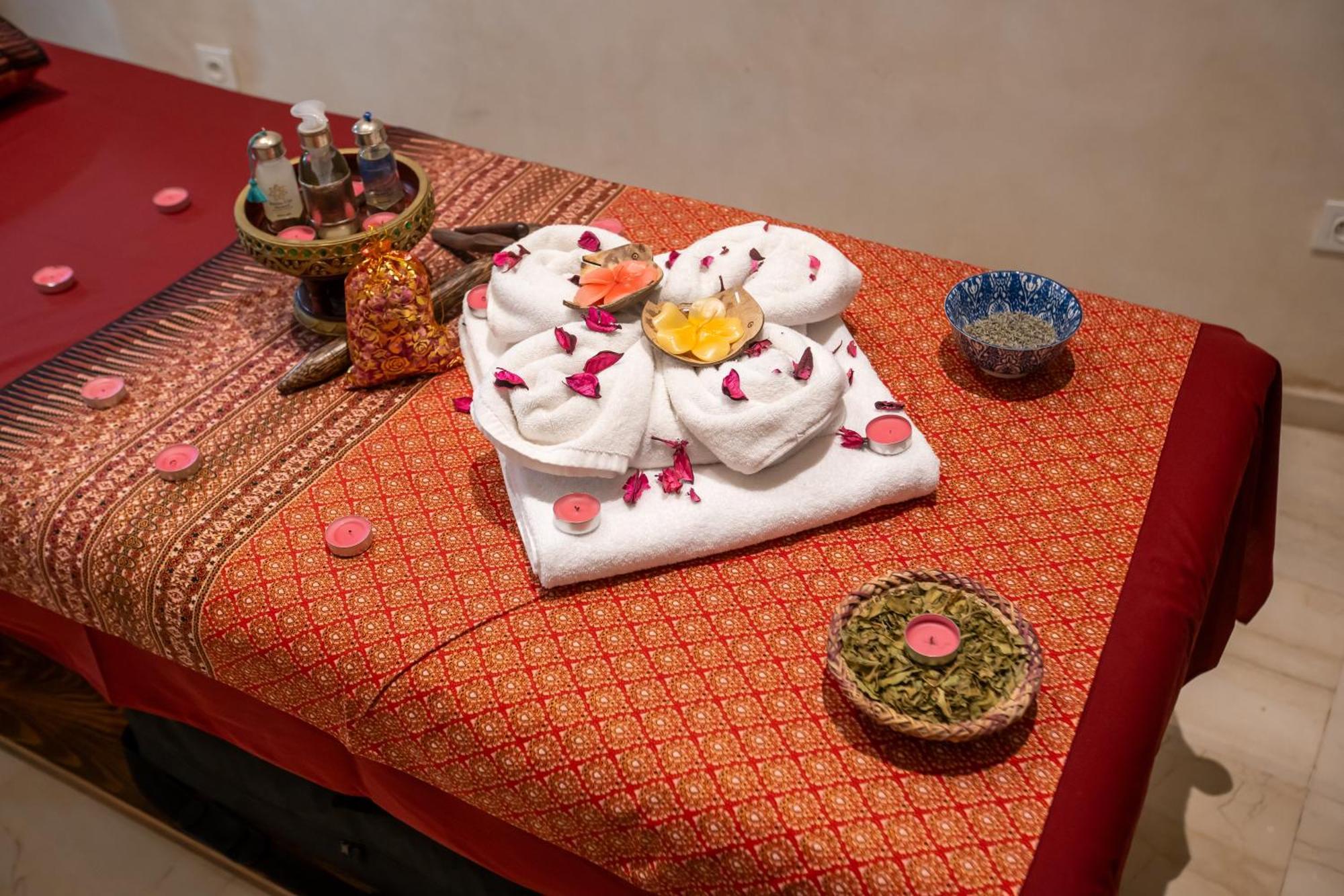 Mandana & * Marrakesh